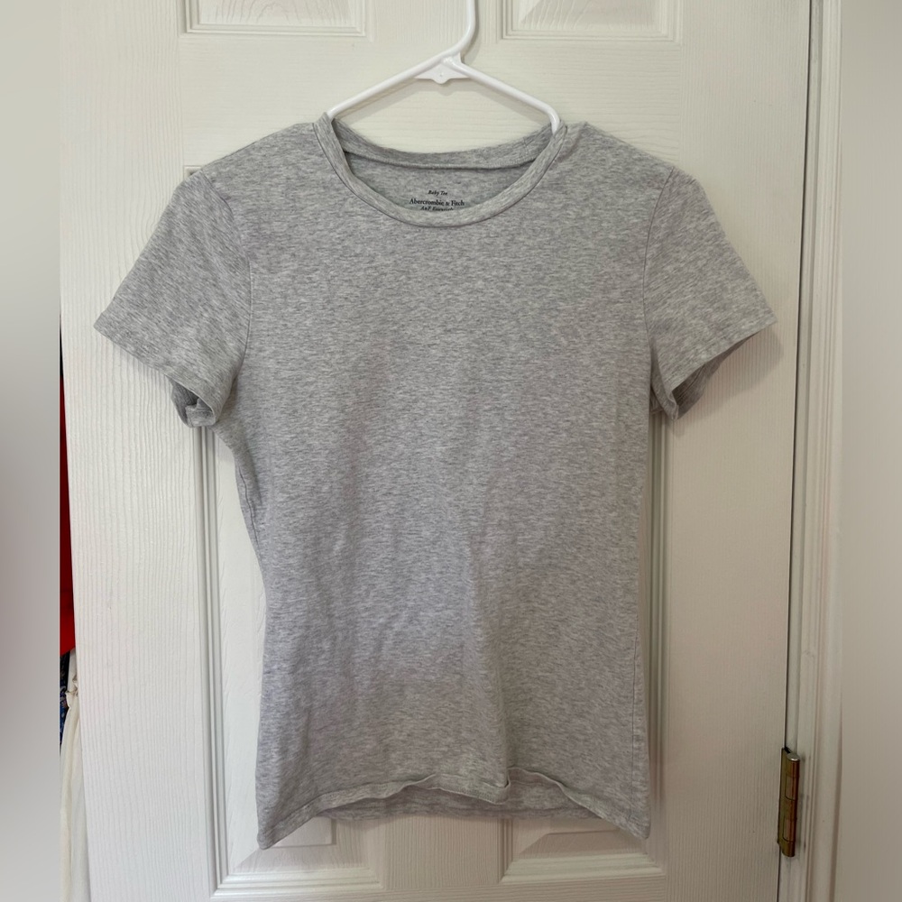 Abercrombie essential baby tee